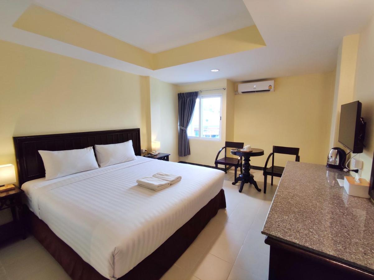 The Chanthong Residence And Hotel Pattaya Exterior photo